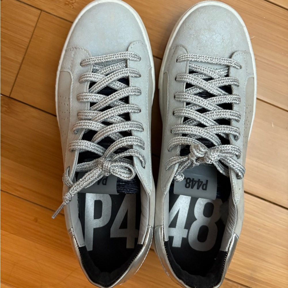 P448 Platform Gray Sneakers/Shiny Laces and light fur inside